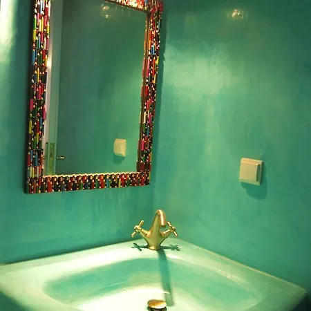 Calliope's With Jacuzzi