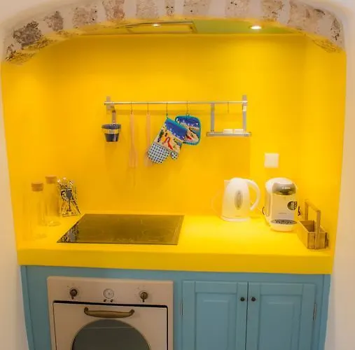 Calliope's With Jacuzzi