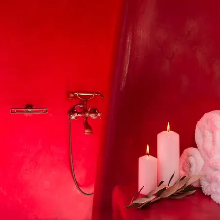 Calliope's With Jacuzzi Pýrgos